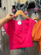 Cargar imagen en el visor de la galería, Tops Basic
