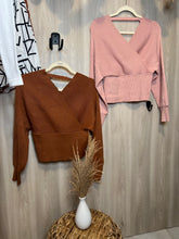 Cargar imagen en el visor de la galería, Pink Sweater
